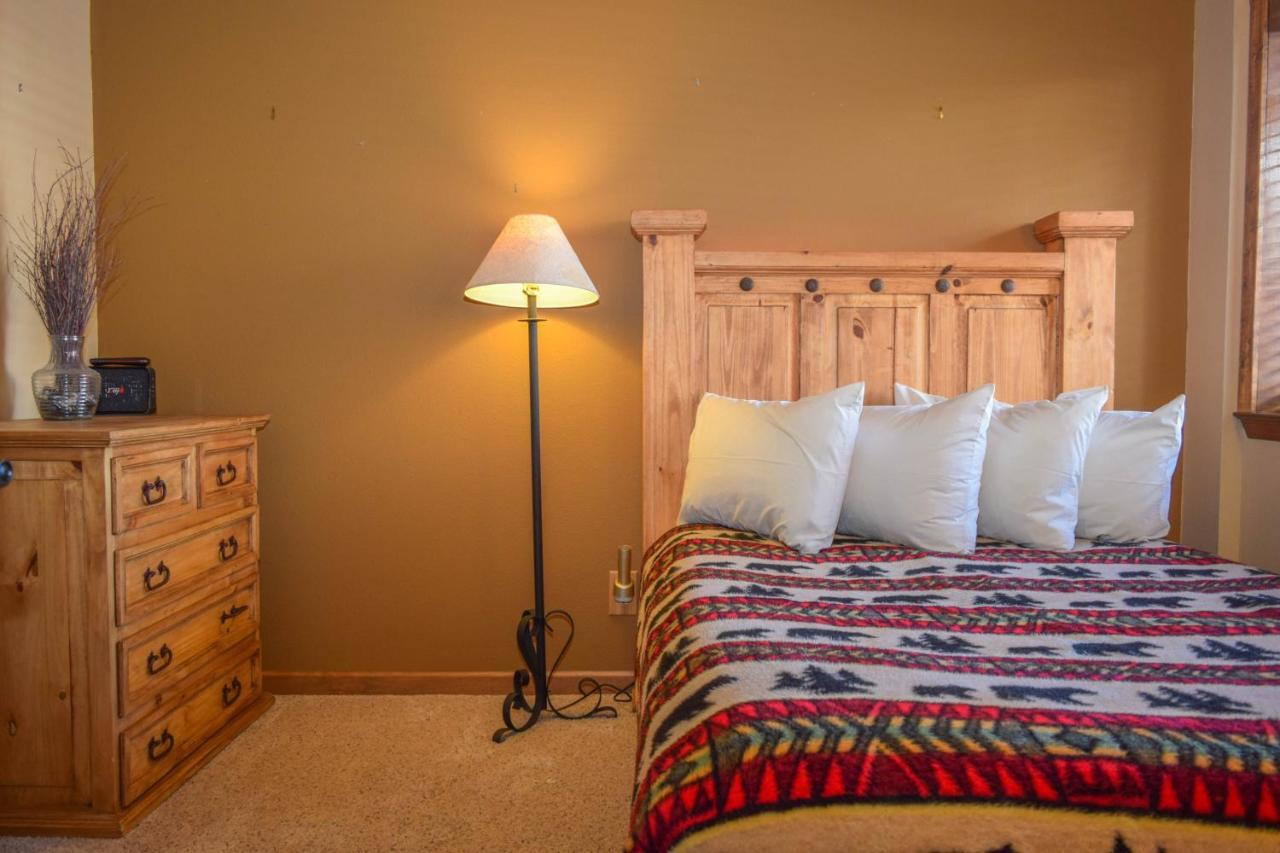 Aspen West 5 Townhouse With High Speed Wifi Leilighet Red River Eksteriør bilde